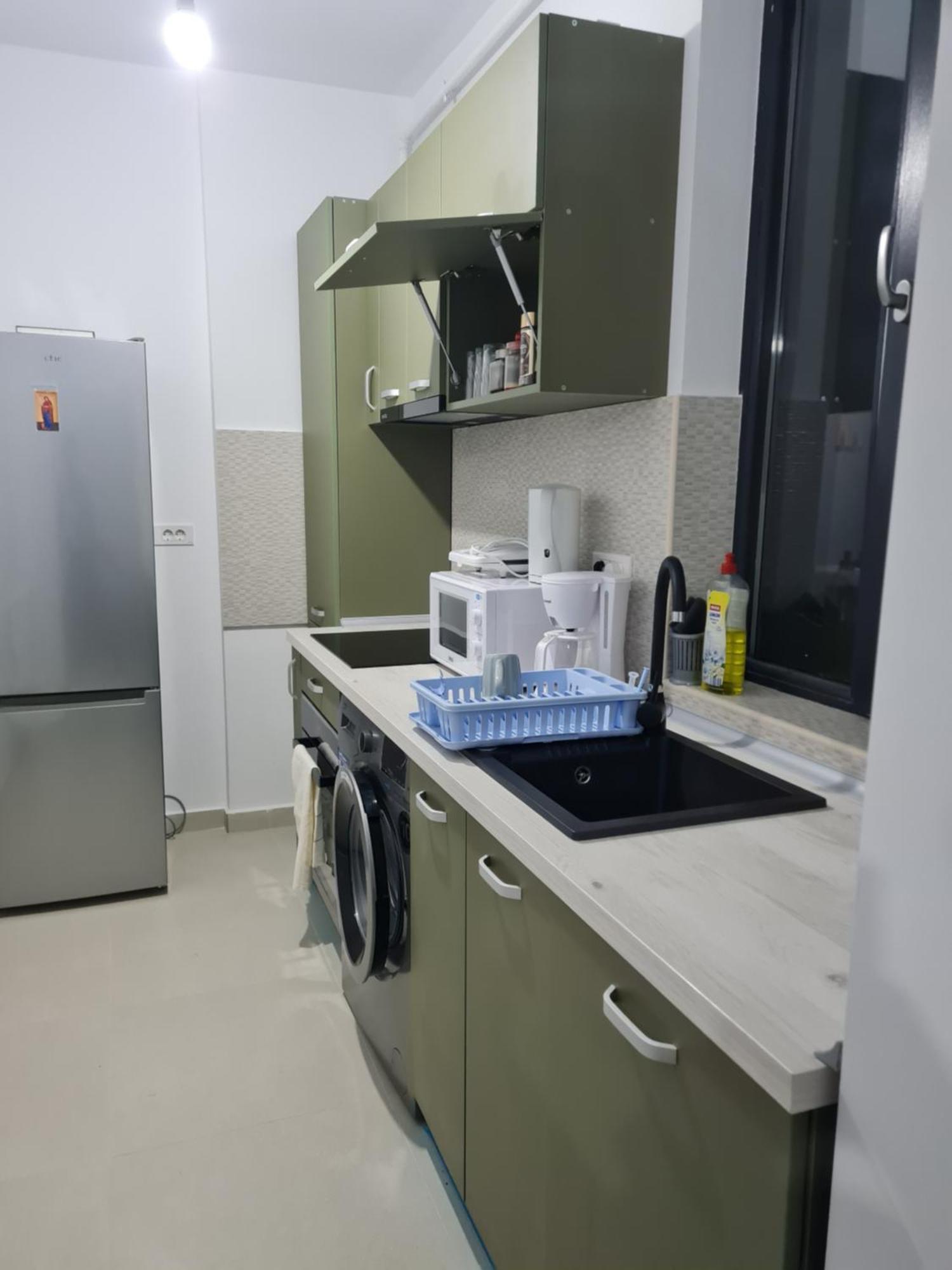 Deluxe 2 Bedroom Apartment With Balcony And Private Parking Bragadiru Kültér fotó